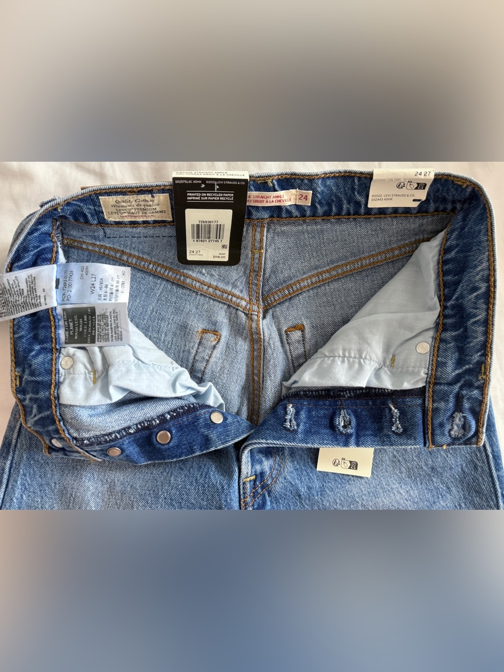 NWT Levi's Women’s Ribcage Straight Ankle 24x27 Medium Blue Denim - Picture 4 of 7